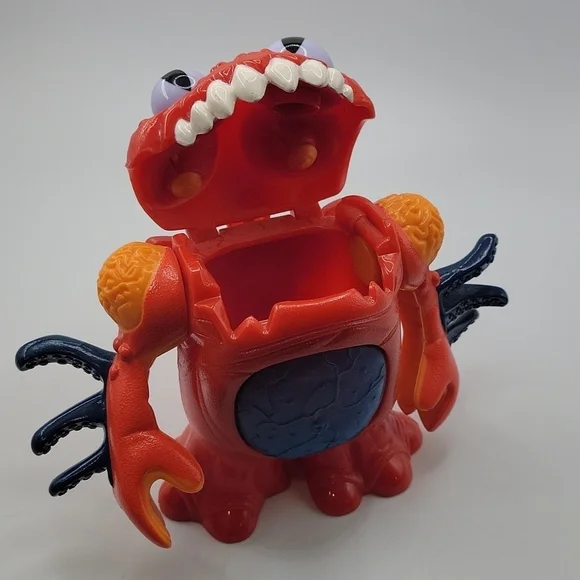 IMAGINEXT 2008 RED SPACE ALIEN EATING MONSTER 5" FIGURE TOY - Picture 3 of 10